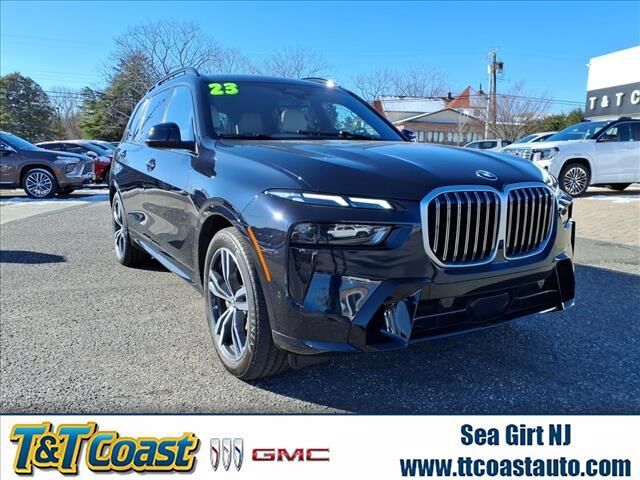 2023 BMW X7