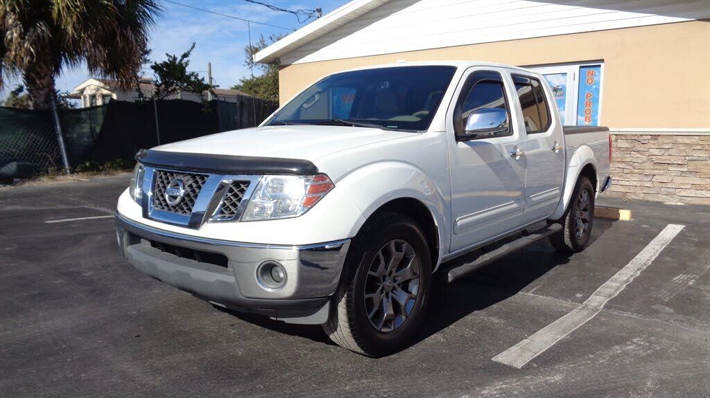 2015 NISSAN Frontier