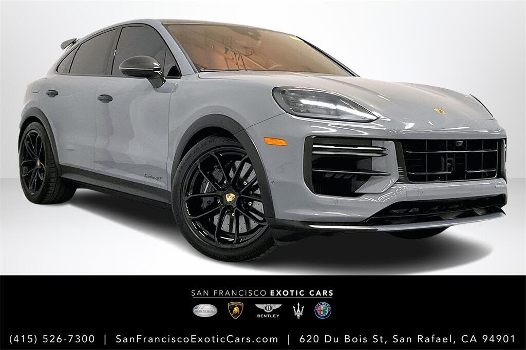 2024 PORSCHE Cayenne