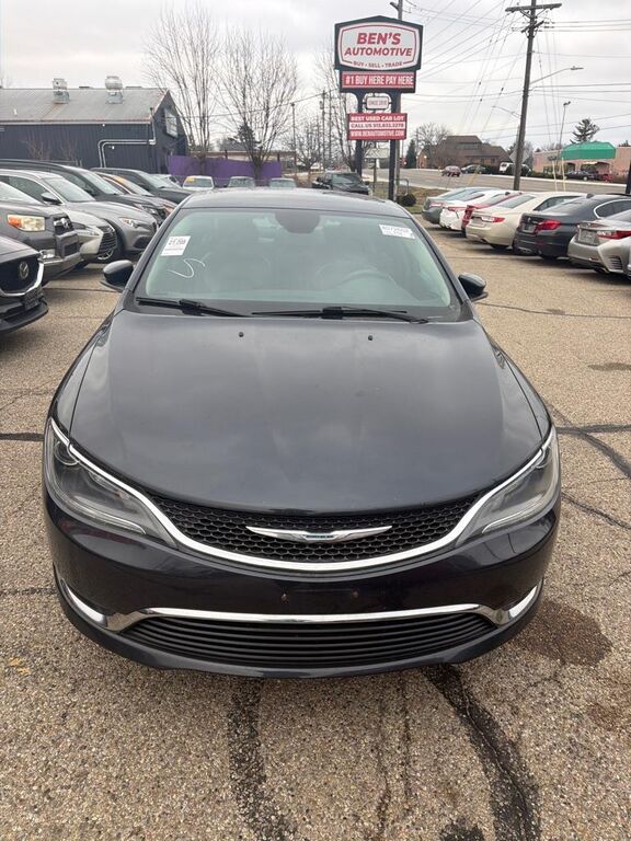 2017 CHRYSLER 200