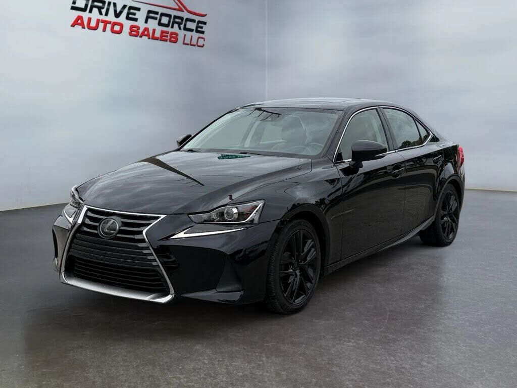 2019 LEXUS IS