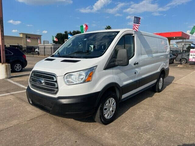 2018 FORD Transit