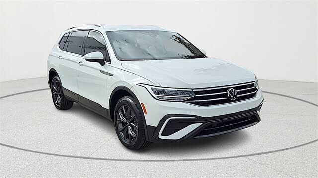 2022 VOLKSWAGEN Tiguan