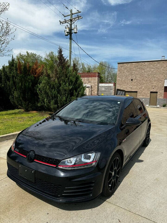 2017 VOLKSWAGEN Golf GTI