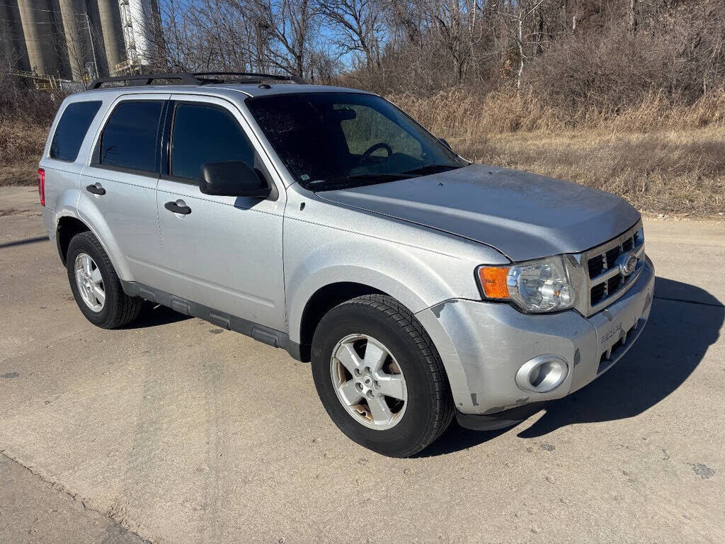 2011 FORD Escape