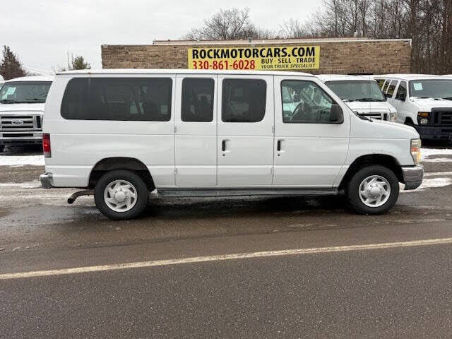 2011 FORD E-350