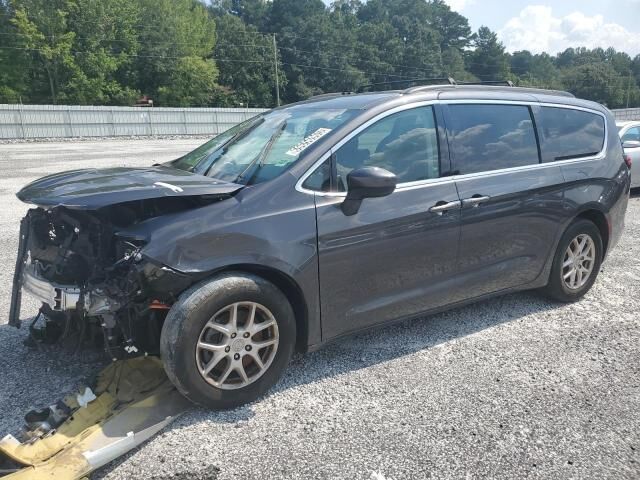 2020 CHRYSLER Voyager