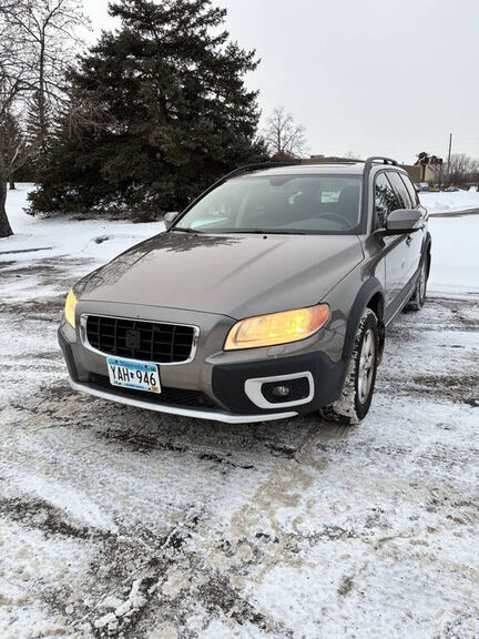2008 VOLVO XC70
