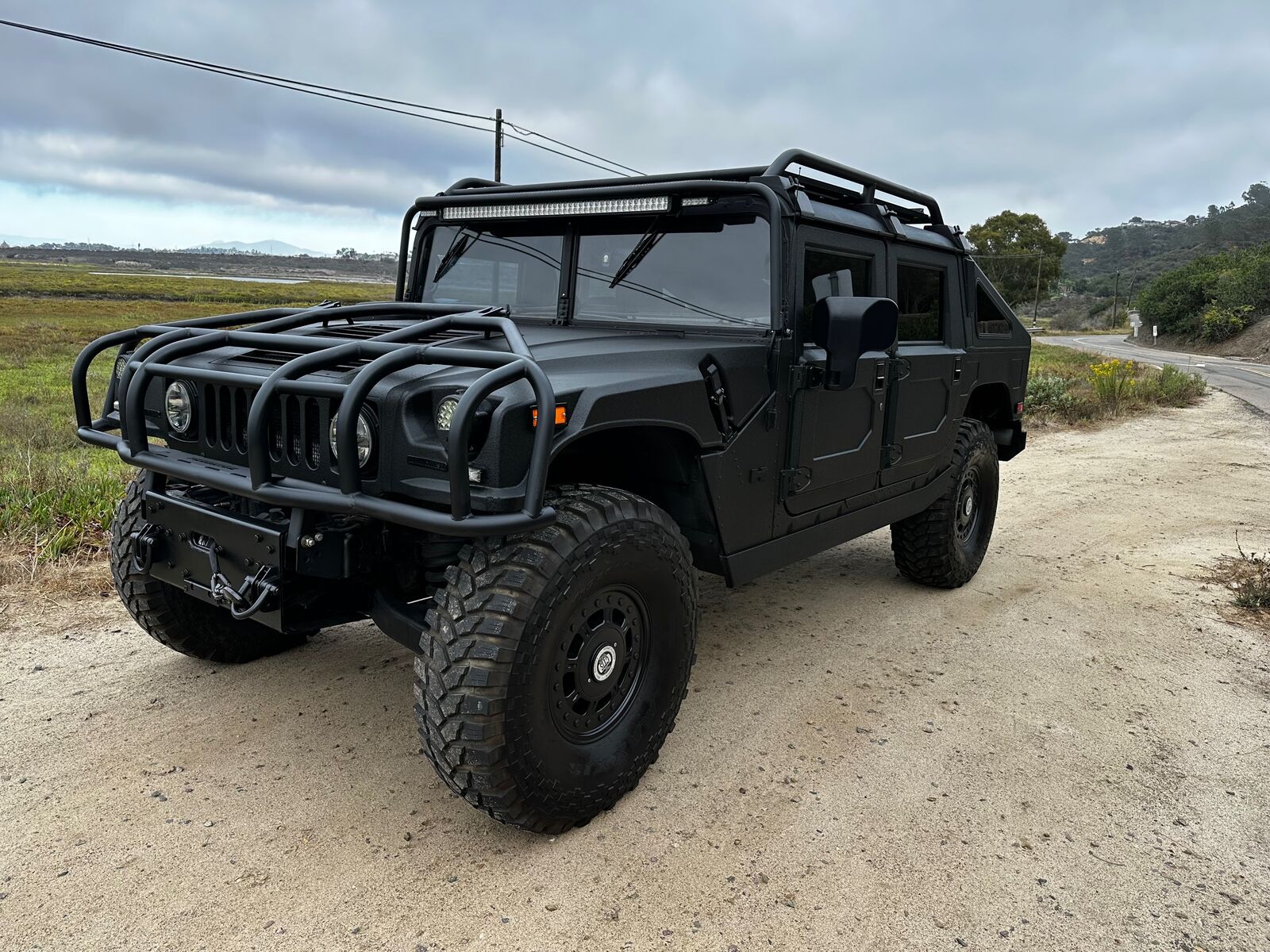 HUMMER H1