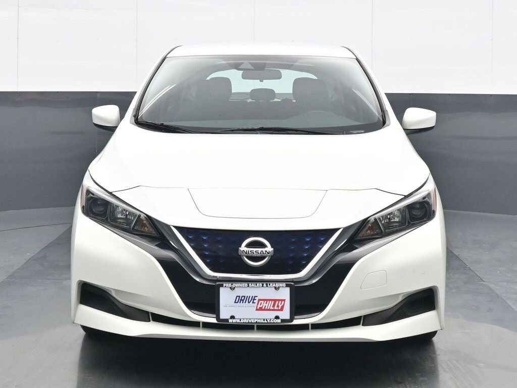 2022 NISSAN Leaf