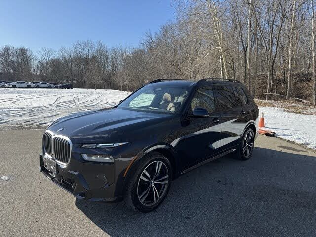 2023 BMW X7
