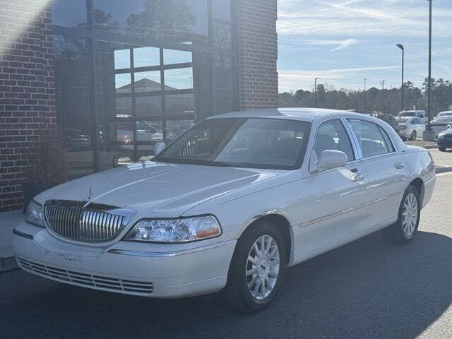 2006 LINCOLN Town Car
