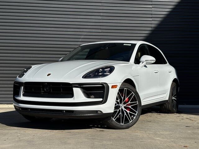 2026 PORSCHE Macan