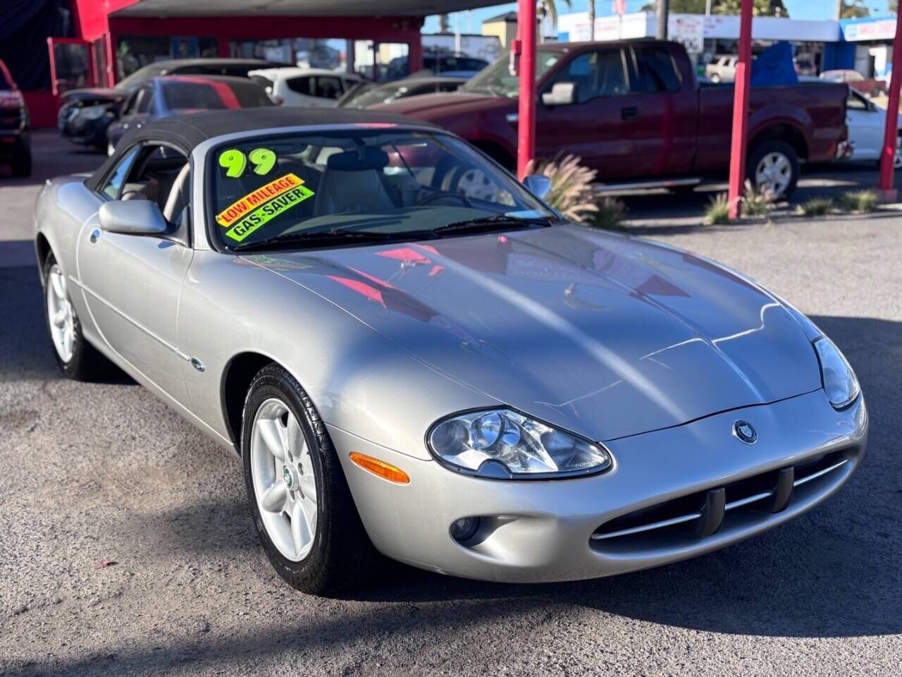 Jaguar XK8