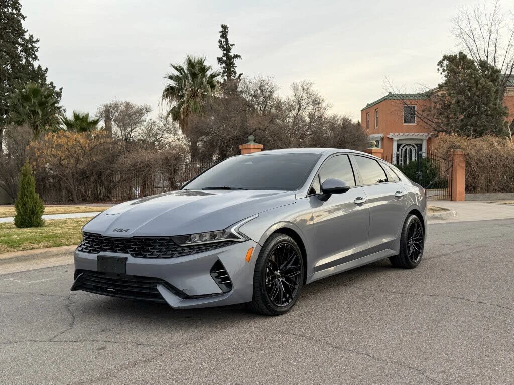 2022 KIA K5