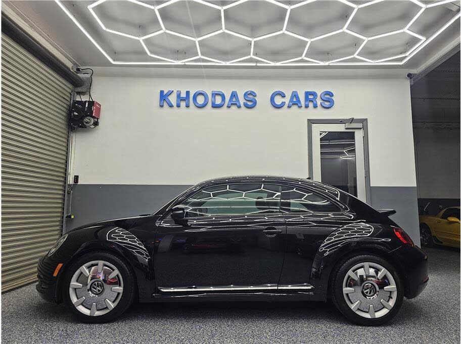 2016 VOLKSWAGEN Beetle