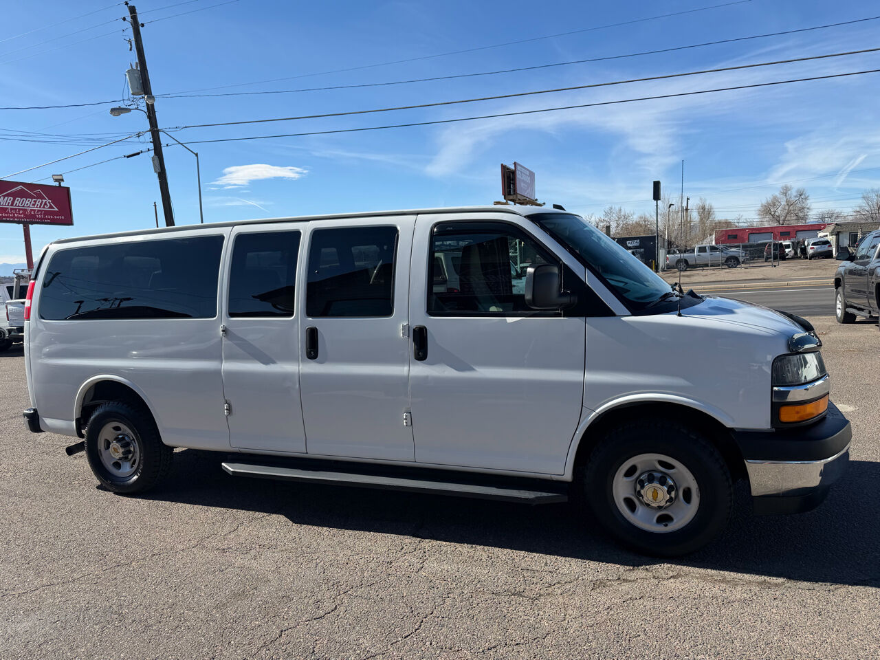2017 CHEVROLET Express
