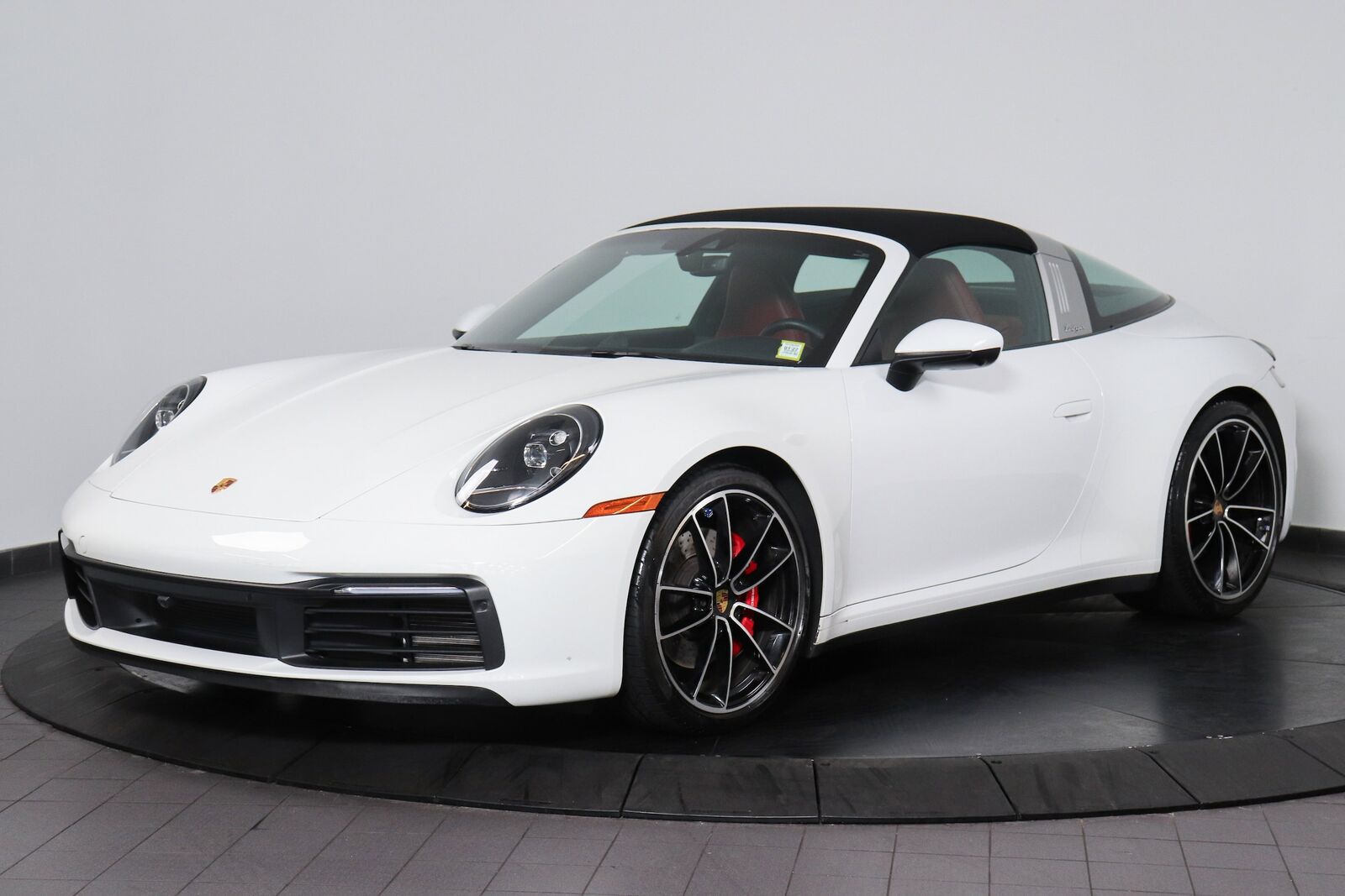 2021 PORSCHE 911