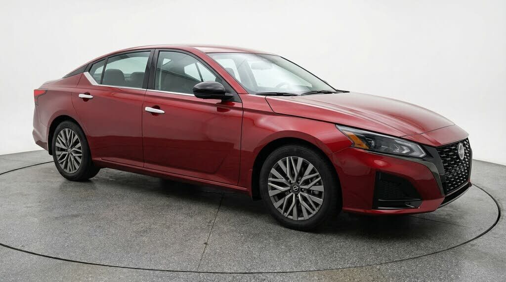 2025 NISSAN Altima