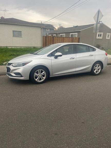 2018 CHEVROLET Cruze