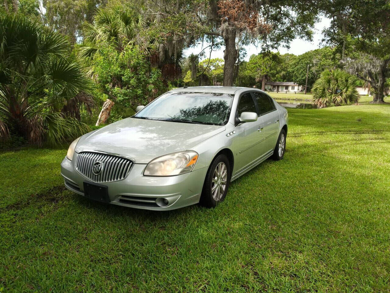 2010 BUICK Lucerne