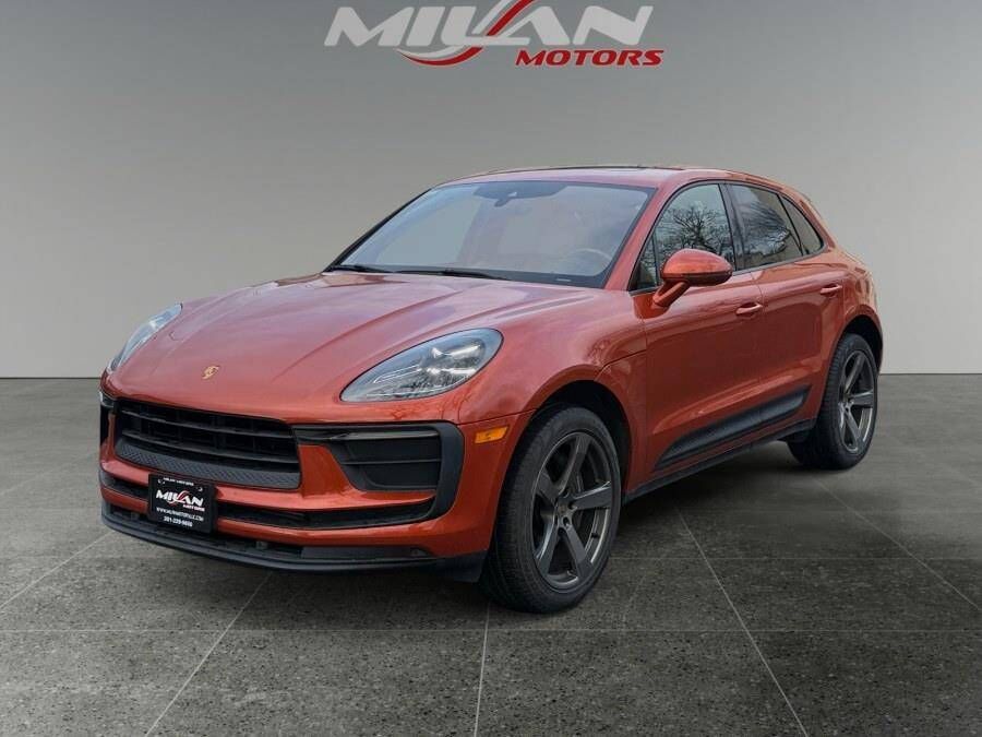 2022 PORSCHE Macan