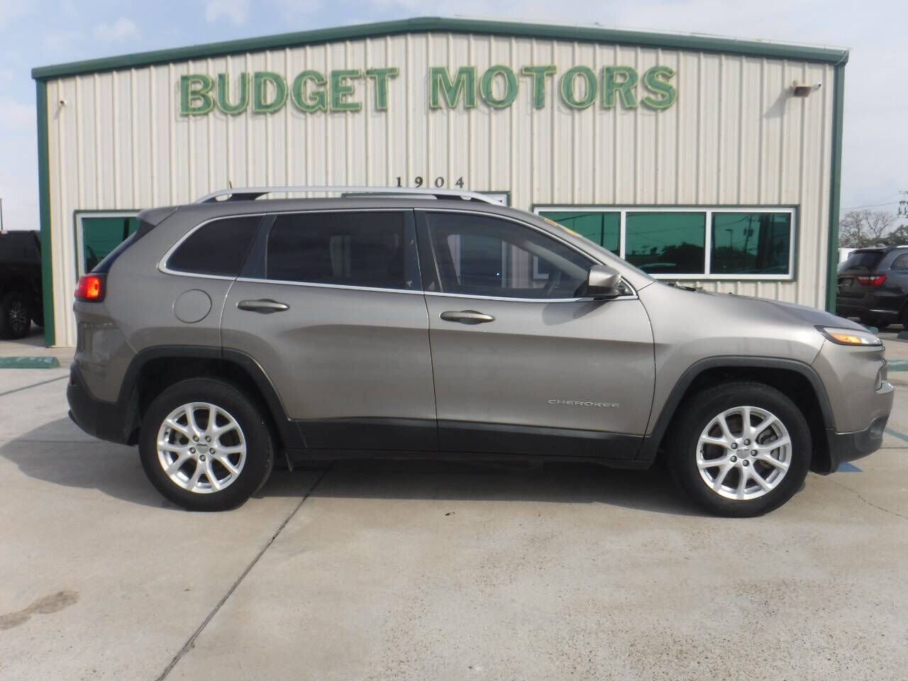 2018 JEEP Cherokee