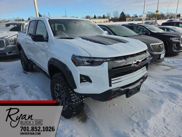 2025 CHEVROLET Colorado