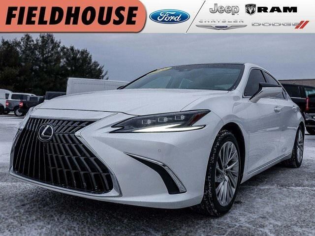 2022 LEXUS ES