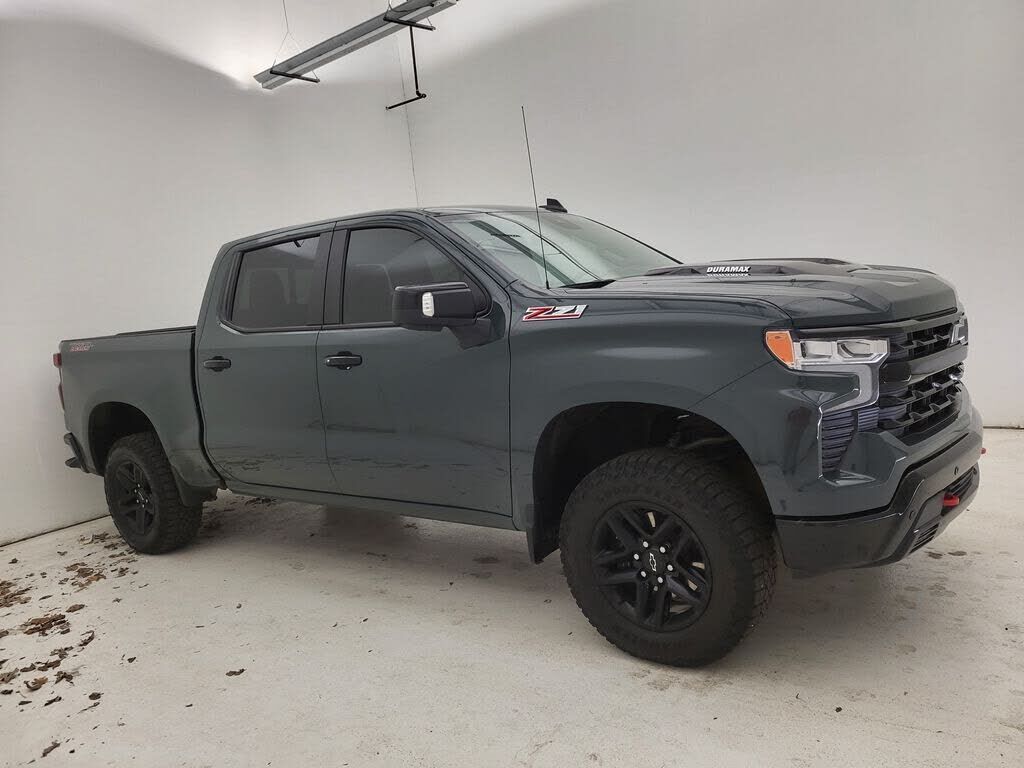2025 CHEVROLET Silverado