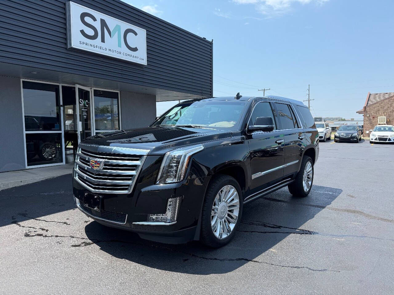 2017 CADILLAC Escalade
