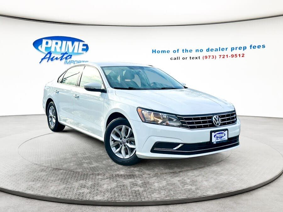 2018 VOLKSWAGEN Passat