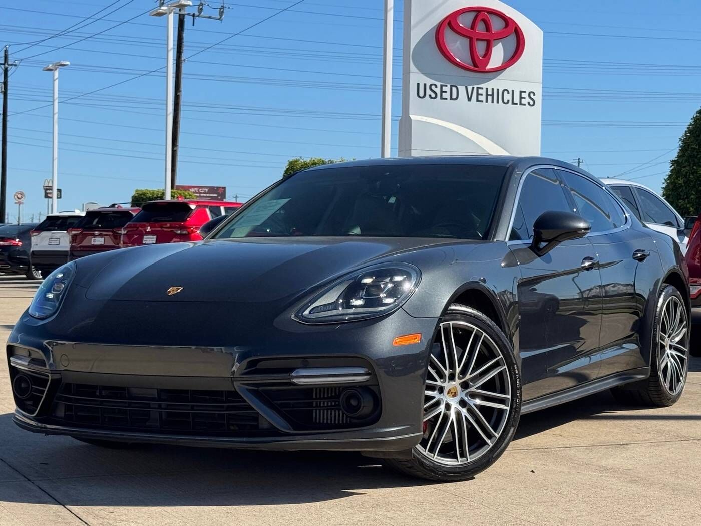 2017 PORSCHE Panamera