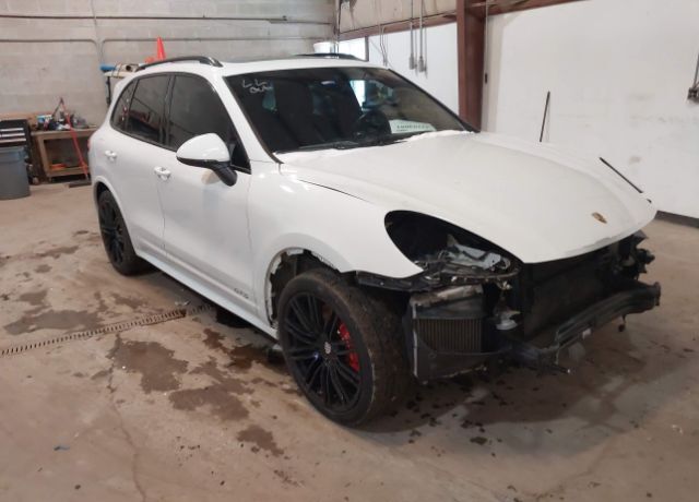 2016 PORSCHE Cayenne