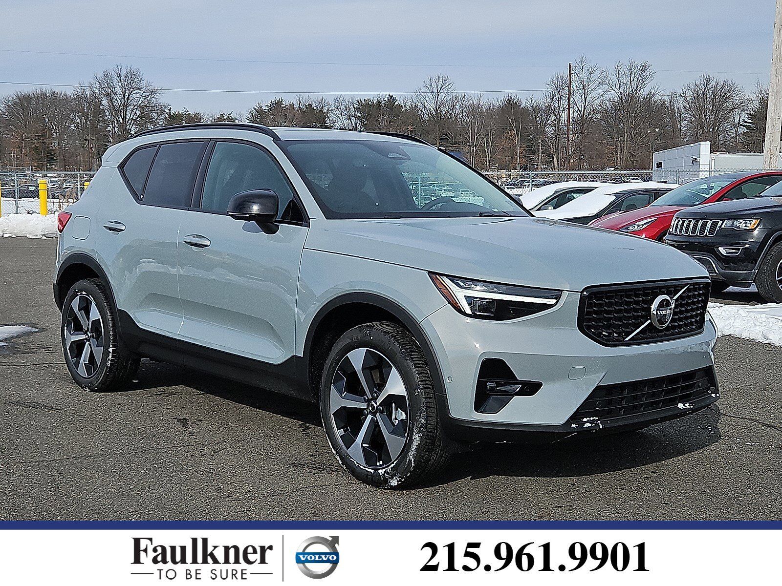 2026 VOLVO XC40