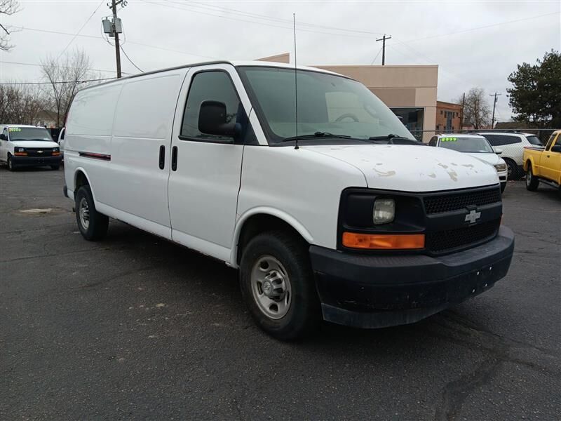2017 CHEVROLET Express