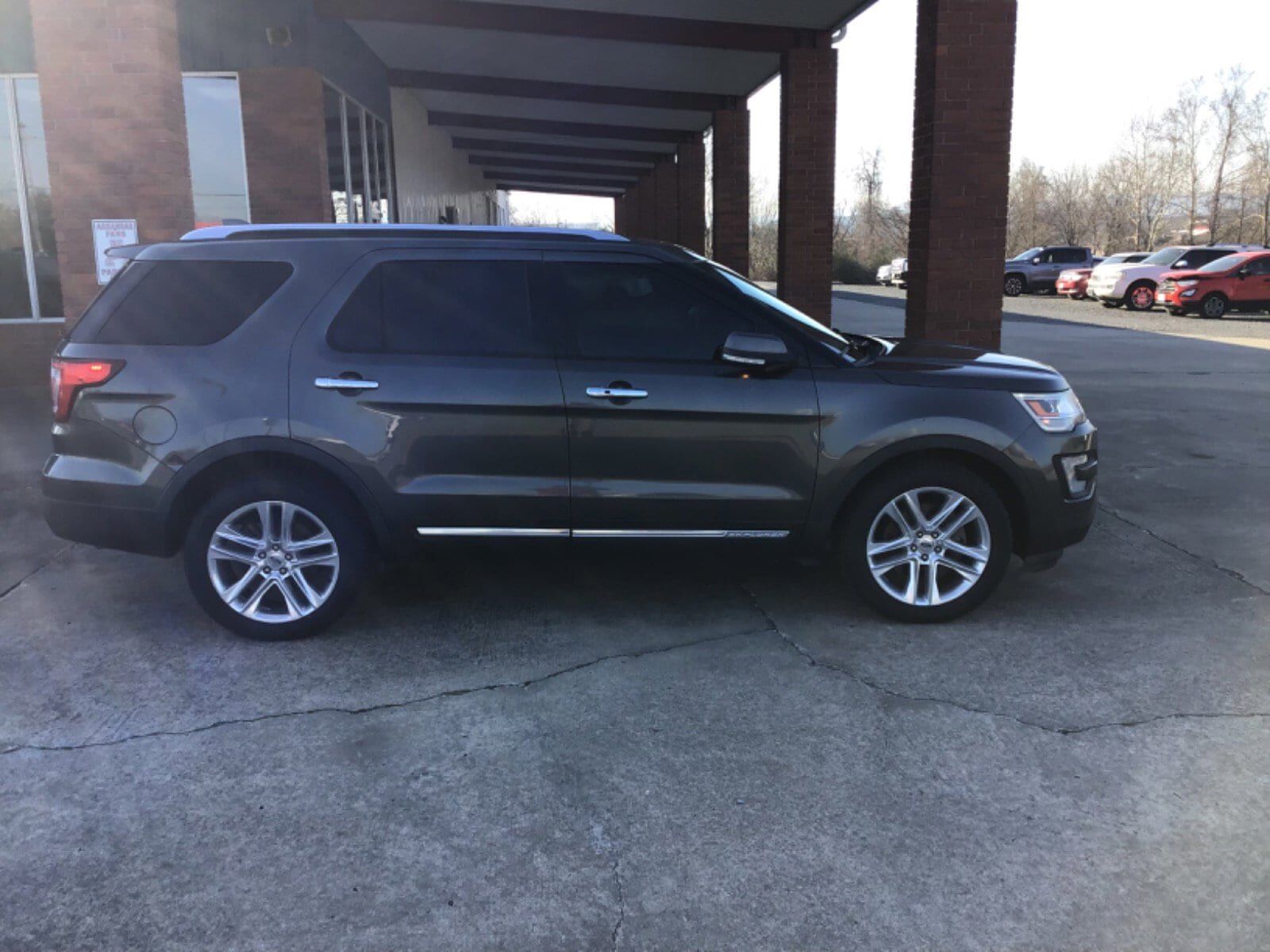 2017 FORD Explorer