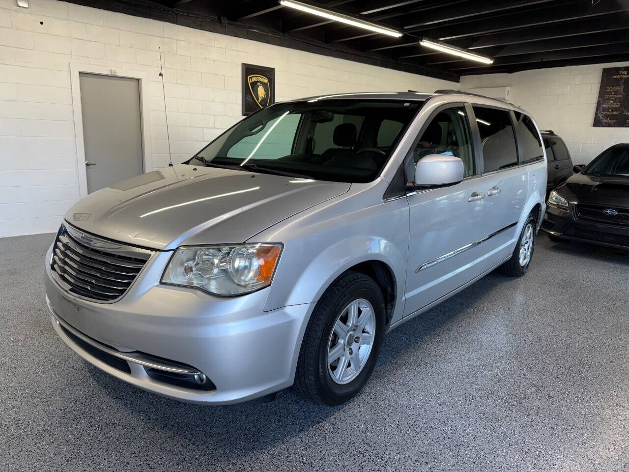 2012 CHRYSLER Town and Country