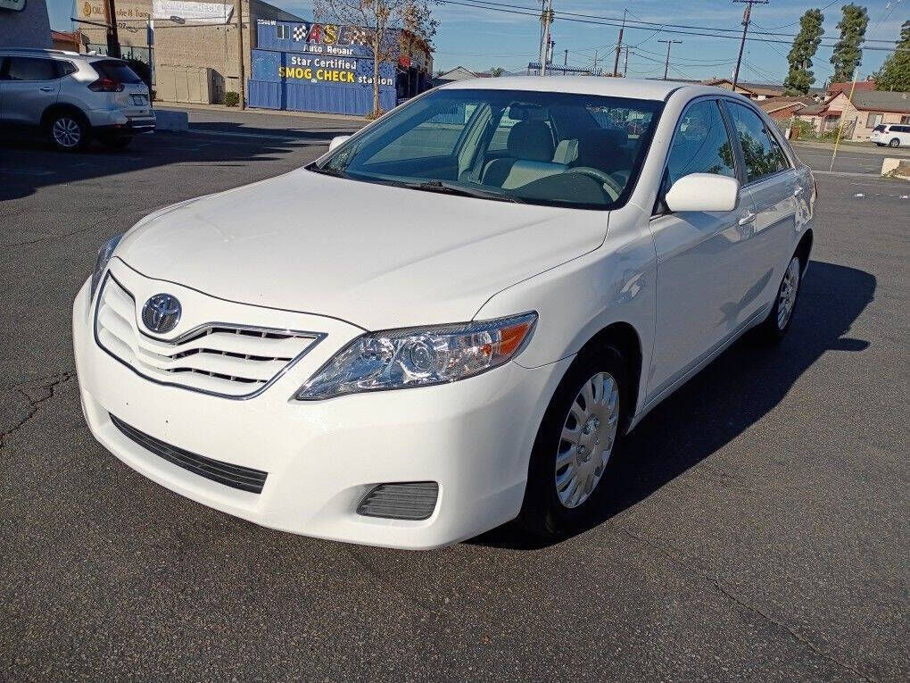 2011 TOYOTA Camry