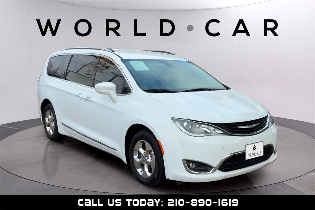 2018 CHRYSLER Pacifica