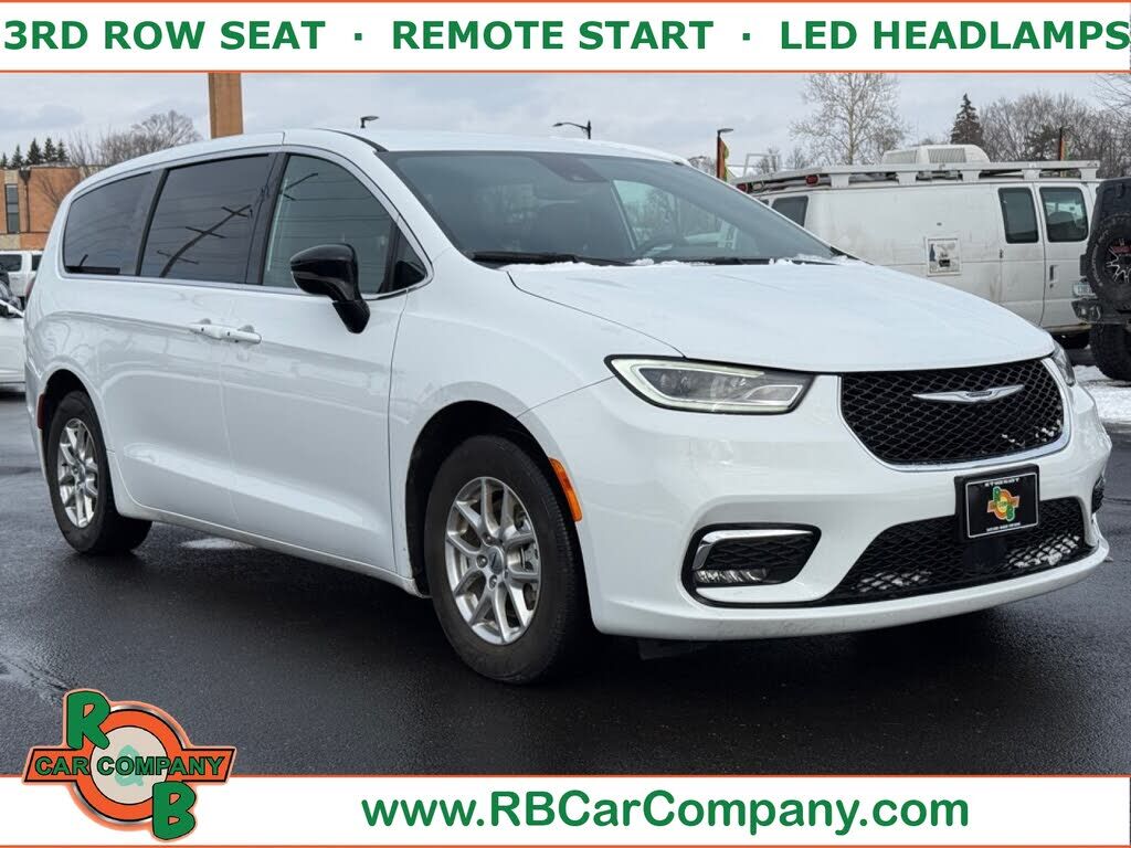 2025 CHRYSLER Pacifica