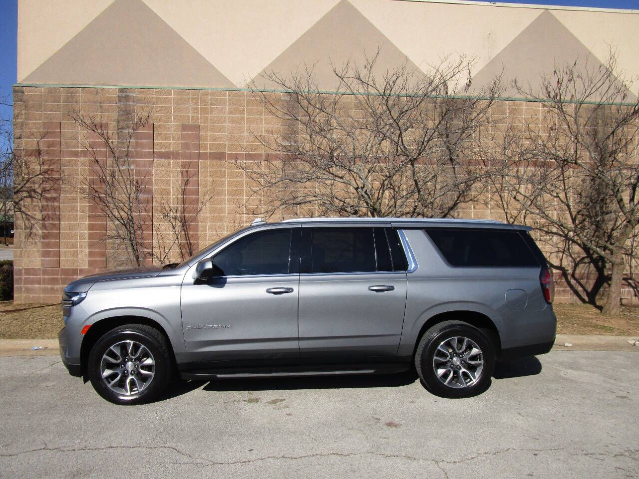 2021 CHEVROLET Suburban