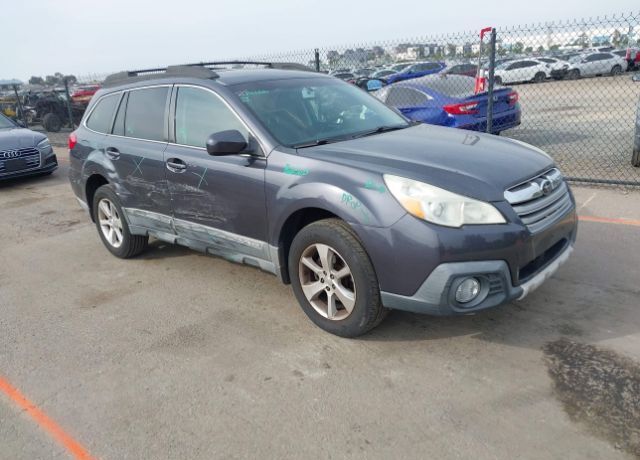 2013 SUBARU Outback