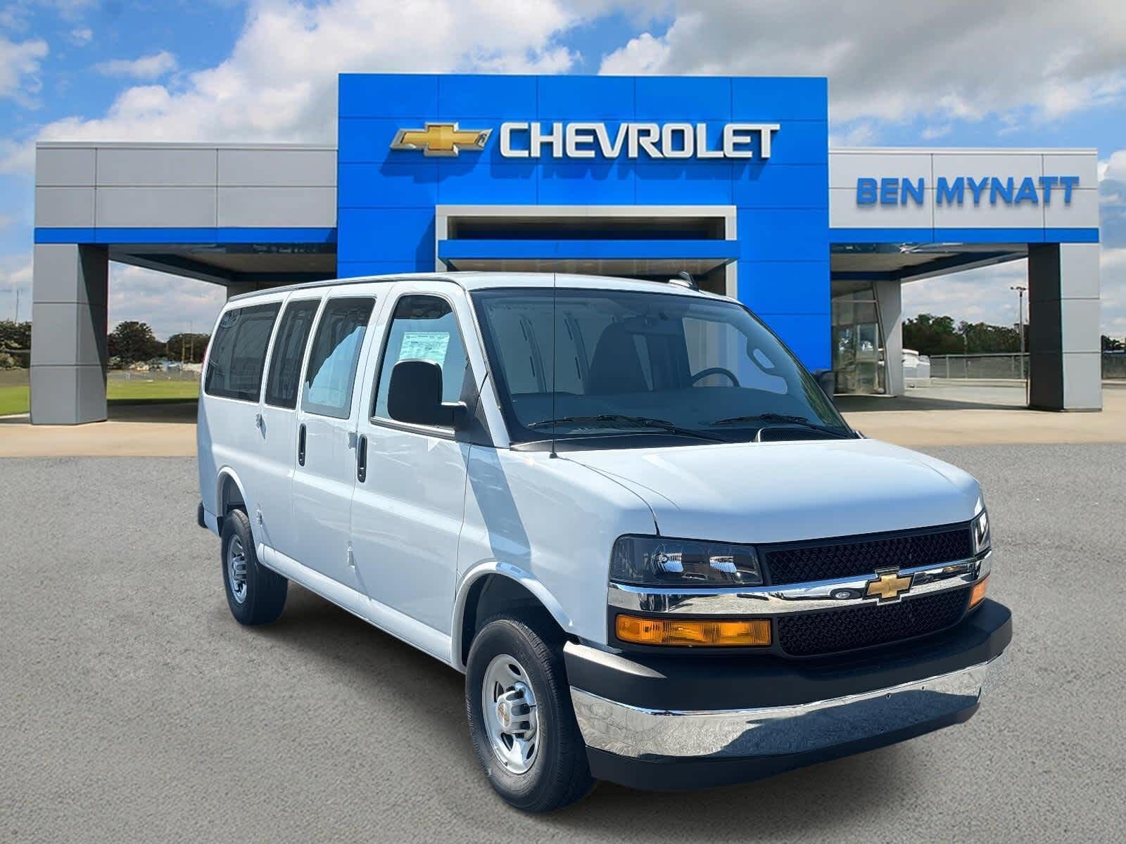 2025 CHEVROLET Express