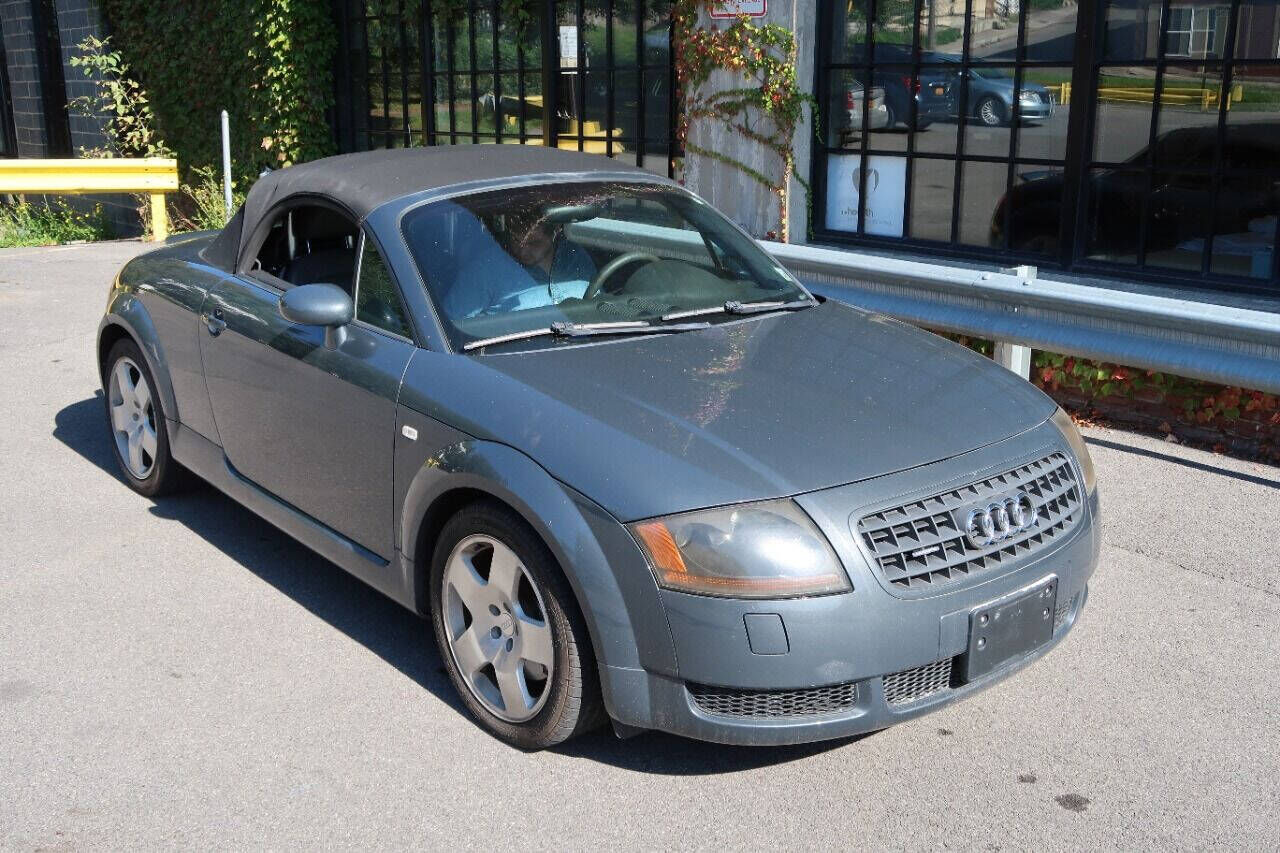 2004 Audi TT