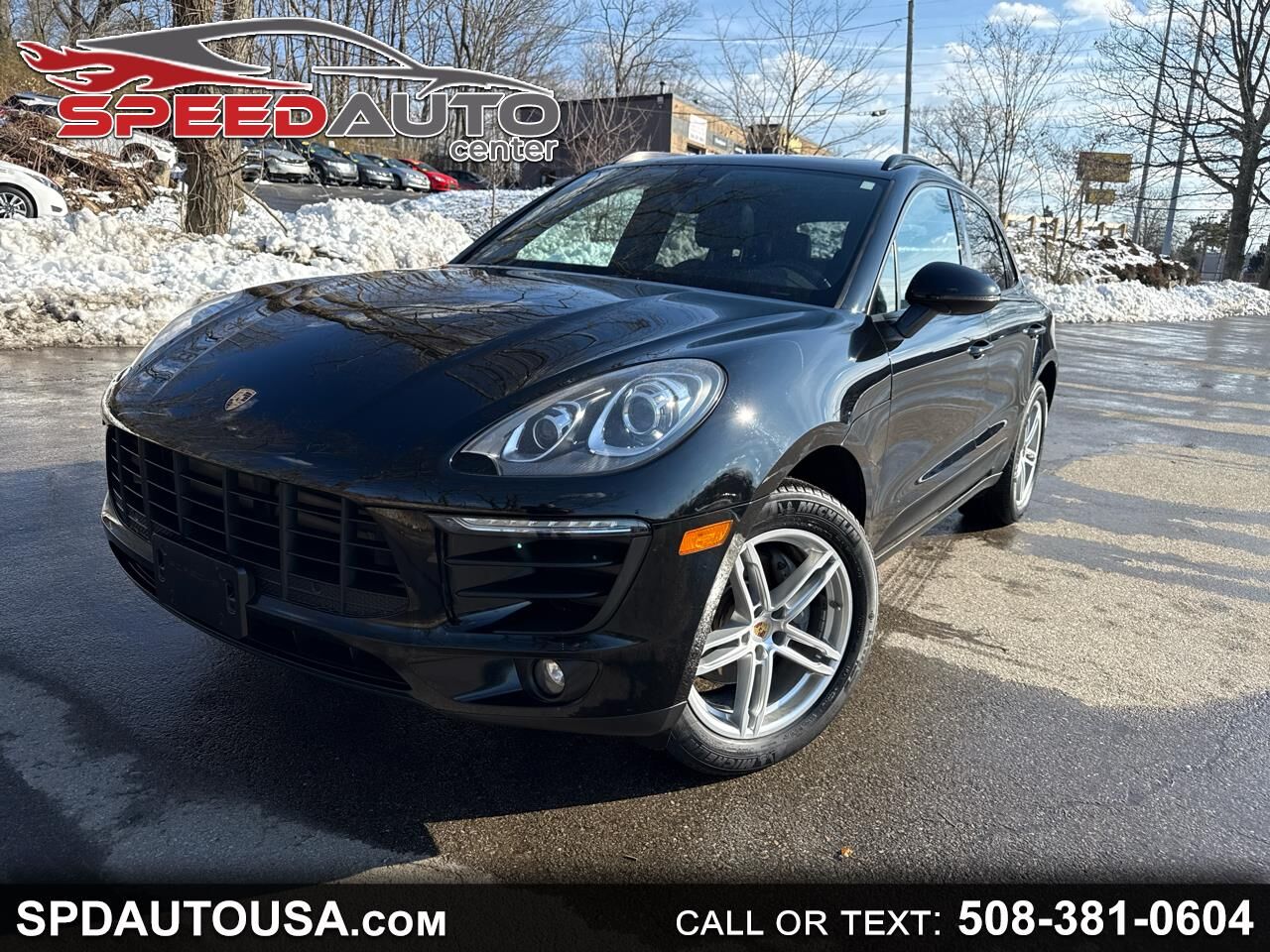 2017 PORSCHE Macan