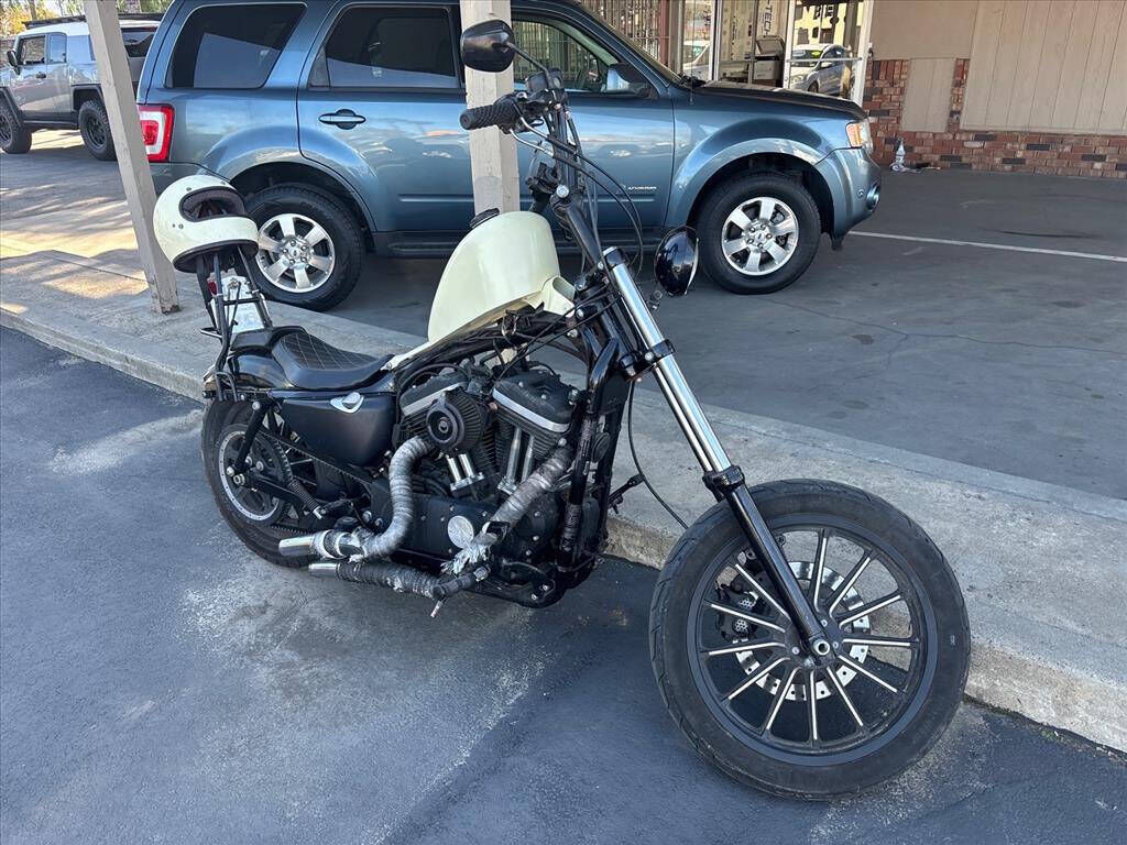 2015 HARLEY DAVIDSON Iron883