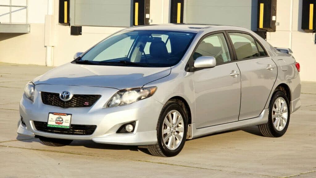 2010 TOYOTA Corolla