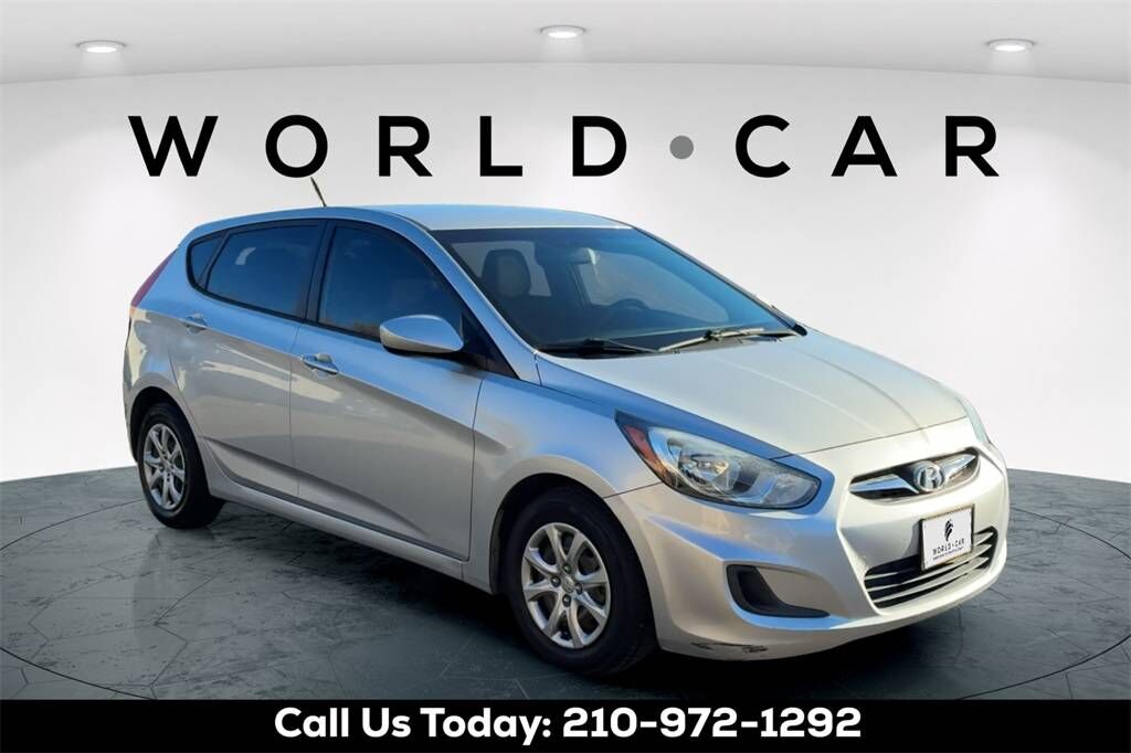 2014 HYUNDAI Accent