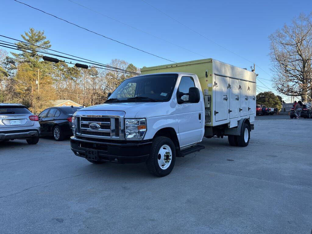 2017 FORD E-450